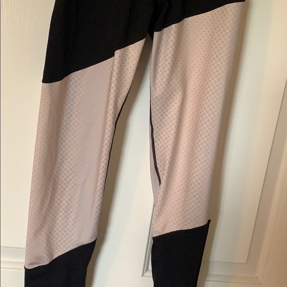 Ladies active wear - Picture 2 of 7